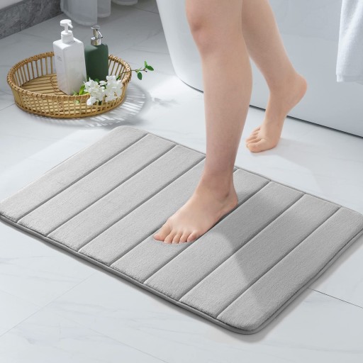 MÄKKÝ, PROTIŠMYKOVÝ, ABSORPČNÝ KÚPEĽŇOVÝ koberček