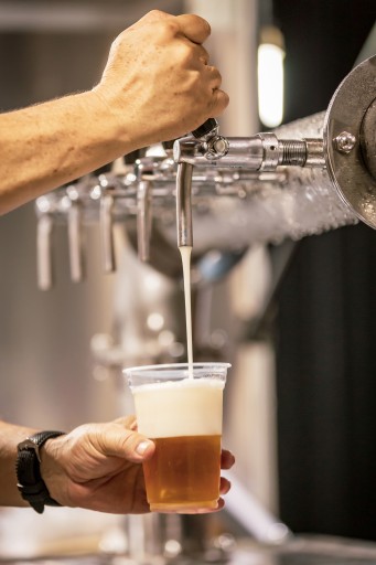 Hrnčeky Hrnčeky Plastové hrnčeky na pivo 500ml 50 ks