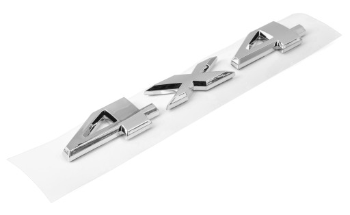 Samolepiaci emblémový odznak Cars 4x4 14,5x2,2 cm Strieborný