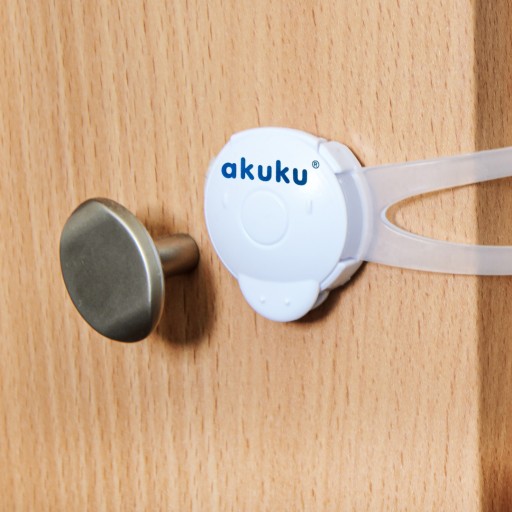 AKUKU ZABEZPEČENIE SKRINÍKOV A ZÁSUVKOV univerzálne krátke 10 cm 2 ks.