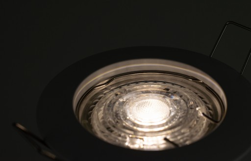 SET HALOGÉNOVÉ SVETLÁ + GU10 LED KRUH BIELY