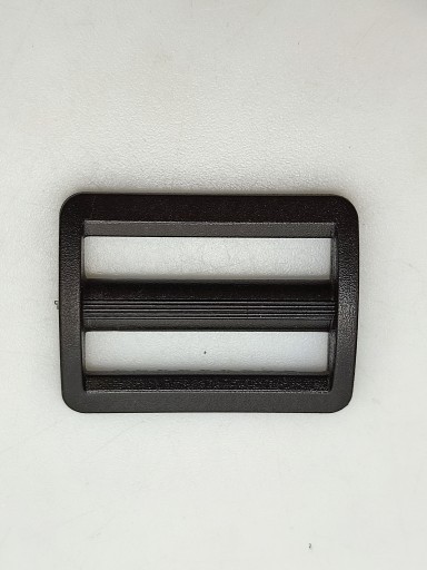 Plastový rám regulátora 30 mm 1 kus čierny (2)