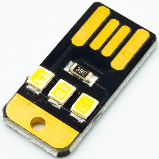 Mini lampa s 3 VÝKONNÝMI LED diódami pre USB typ A