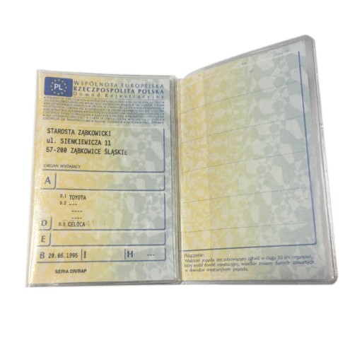 TRANSPARENTNÝ KRYT POUZDRA NA REGISTRAČNÚ KARTU