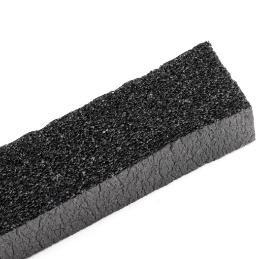 Zvukovo izolačné penové samolepiace gumené tesnenie 25 mm x 20 mm x 1000 mm