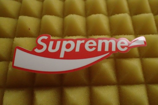 NÁLEPKA SUPREME NÁLEPKA 3 x 9,2 cm