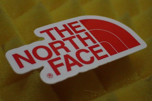 NÁLEPKA NA NÁLEPKU NORTH FACE 6,1 x 3 cm