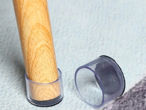 OCHRANNÉ POTAHY NA NÔŽKY NÁBYTKOVÉHO STOLIČKA, SILIKÓNOVÁ PLST, okrúhla 22mm, 4 ks