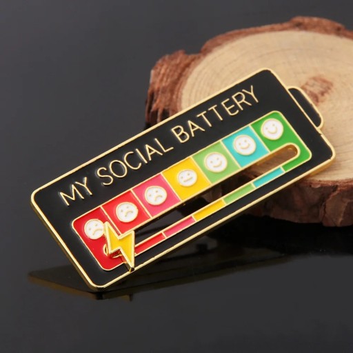 KOVOVÝ ODZNAK MOJA SOCIÁLNA BATÉRIA INDIKÁTOR NÁLADY MOBILNÁ BATÉRIA