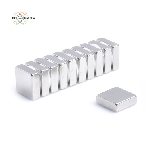 Neodymový tanierový magnet MPŁ 12x12x4 N38