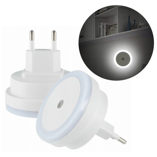 Nočná lampa do zásuvky s LED senzorom súmraku pre deti