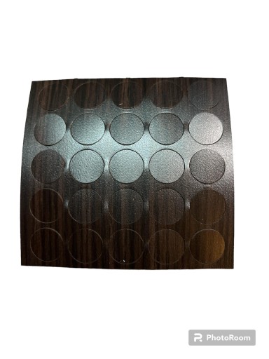 Nábytková zástrčka Kronospan 9763 BS Wenge Louisiana