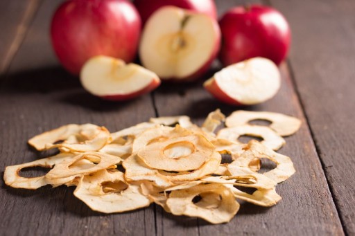 JABLKOVÉ ČIPY 25 g NATURAL sušených jabĺk