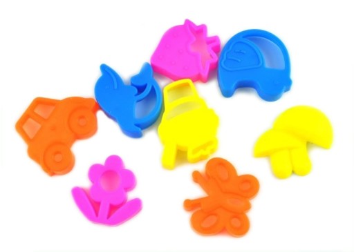 Kinetický piesok vo vedre 350g + 8 foriem