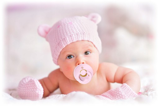 Hevea Baby ružový cumlík cumlík S 0-6m podbradníky
