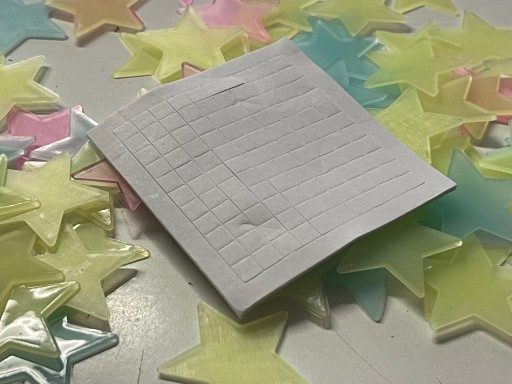 Fluorescenčné nálepky so svietiacimi hviezdami x100 na strop, stenu + páska