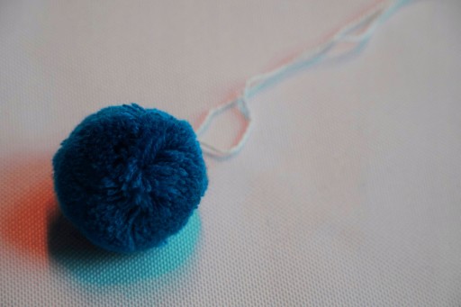 MG Pompon 4,5 cm Lopta 100% Akryl NAVY BLUE