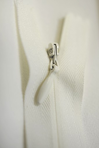 Tkaný krytý zips C3 25 cm Ivory
