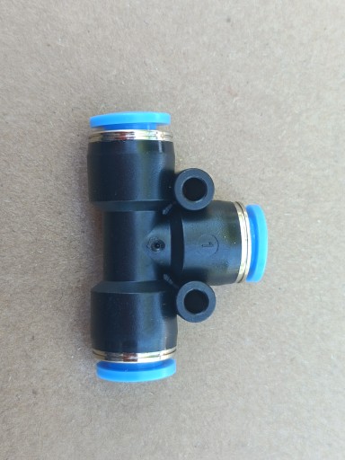 Konektor T-T Pneumatický Zásuvný rozbočovač fi 6mm PE 6