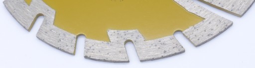 DIAMANTOVÝ KOTÚČ NA REZANIE BETÓNOVÝCH KOCIEK 125x22,2 mm HĺBKOVÉ REZANIE