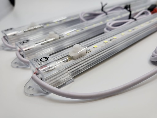 LED pásová nábytková lampa 30cm 12V STUDENÁ BIELA s vypínačom