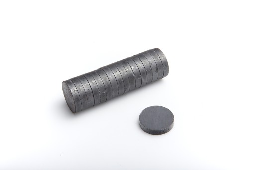 Cylindrický feritový magnet MW 25x5 F30 10 ks