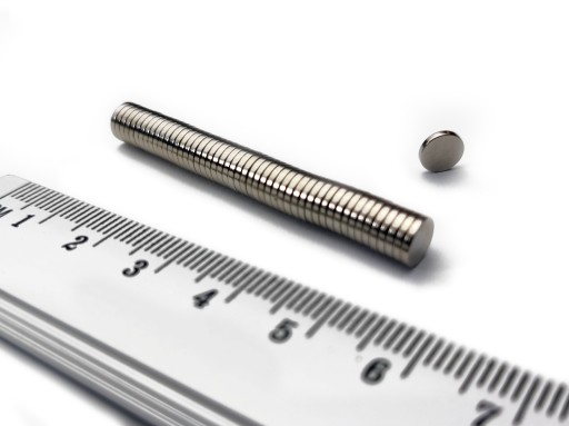 VALEC NEODYMOVÝ MAGNET 6x1 N38 SADA 50 KS