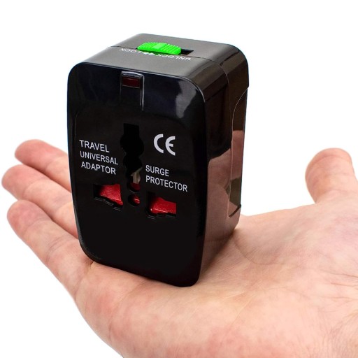 KONVERTOR ZÁSUVKOVÉHO ADAPTÉRA SVET EÚ UK USA +USB