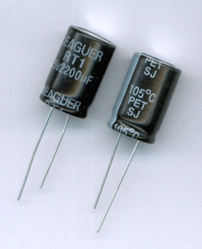 2200uF 25V 2200 µF 25 V LEAGUER (10 KS) ELEKTROLYTICKÝ KONDENZÁTOR