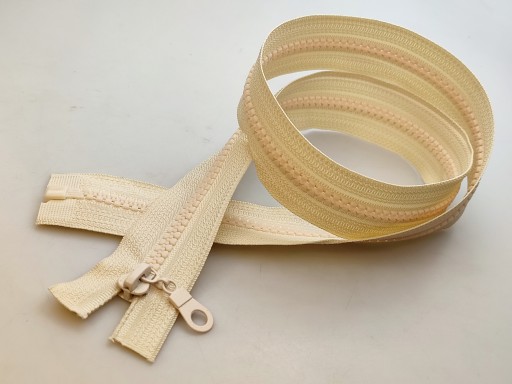 Deliaci zámok # 5 KÓBNA 75 cm ecru