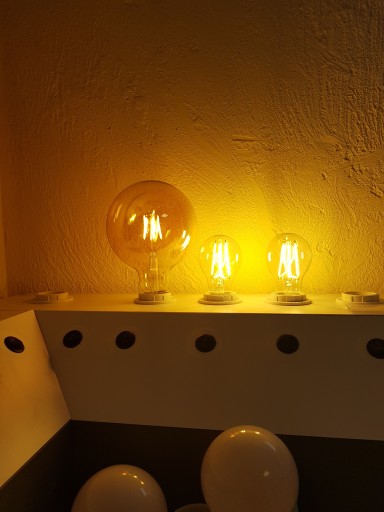 E14 LED FILAMENT žiarovka 4W C35 teplá sviečka