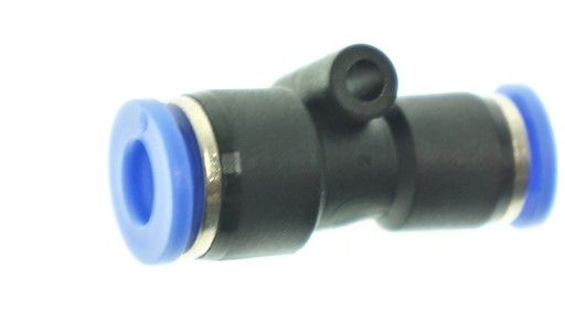 ZÁSTRČKOVÝ KONEKTOR PRIAMY REDUKČNÝ AIRTAC 6 - 4 mm