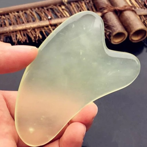 JADE STONE PRE GUA SHA MASÁŽ TVÁRE