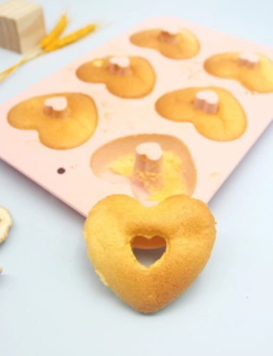 SILIKÓNOVÁ MOLKA DONUT PNEUMATIKY DONUTS SRDCE MUBBLE FORMA 6 ks