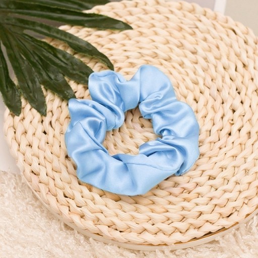 HRUBÁ VLASOVÁ GUMA SCRUNCHIE LED SVIETEĽNÁ 5x
