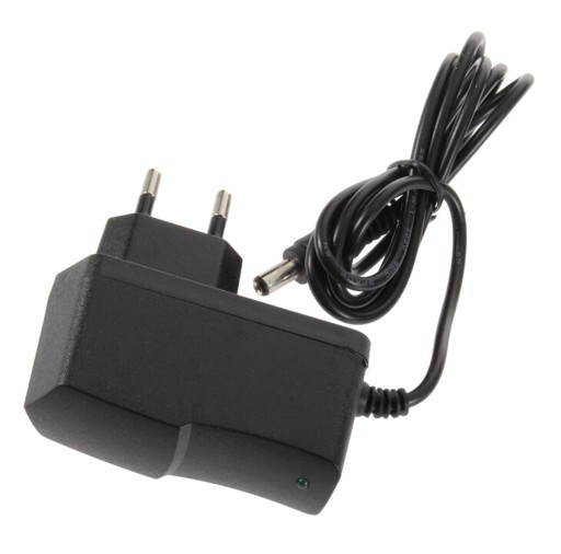 NAPÁJACÍ ADAPTÉR PRE ROUTER 5V 2A DC ZÁSTRČKA 2.1 / 5.5 PLP49