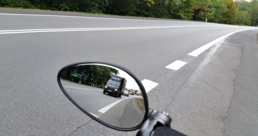 Nastaviteľné zrkadlo na bicykel s reflektorom XC-FG-3