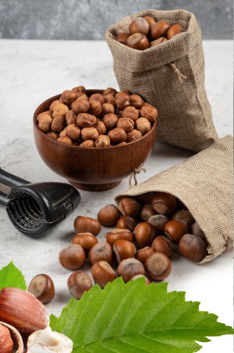 LIESKOVÉ ORIEŠKY CELÉ LÚPANÉ 200 g veľké prírodné čerstvé bez GMO 0,2 kg