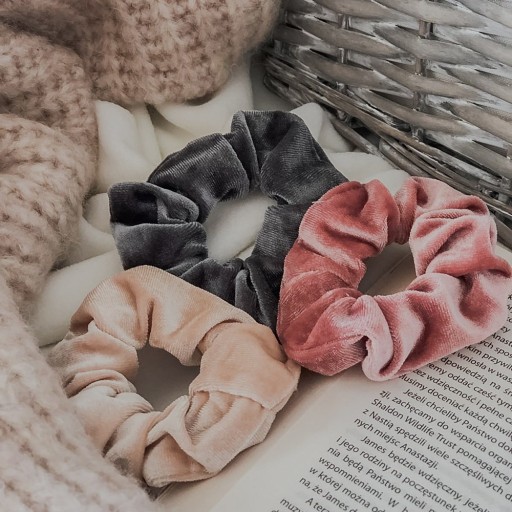 HAIR RUB, velvet scrunchies, velvet velvet