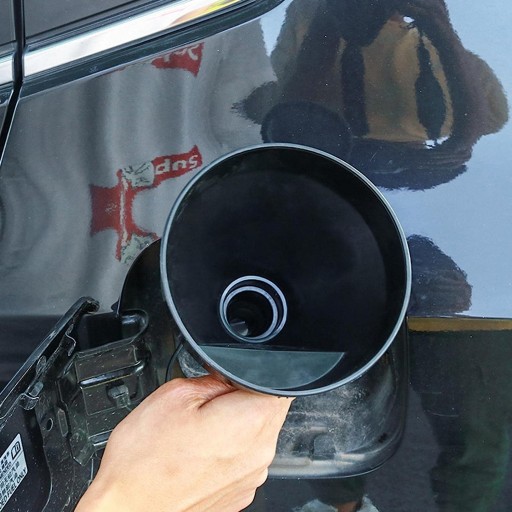 VEĽKÉ AUTO VTIPNÉ NA PALIVO, OLEJ, FLEXIBILNÁ BANKA