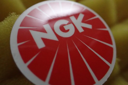 NGK NÁLEPKA NÁLEPKA 3 x 3 cm