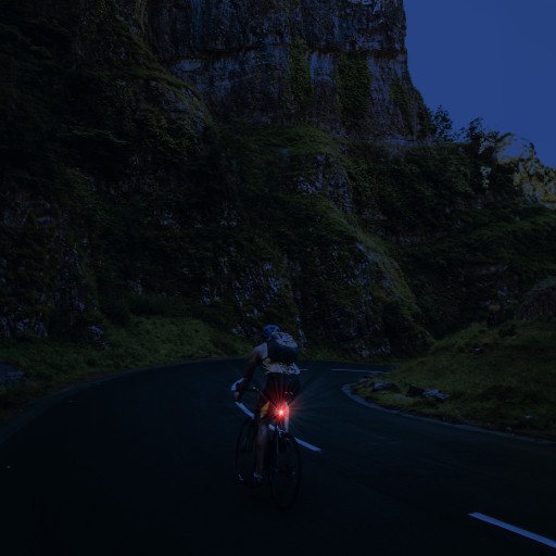 SET LED BICYKLOVÝCH SVETLÁ PREDNÝCH A ZADNÝCH NA BICYKEL + USB BICYKLE SVETLÁ