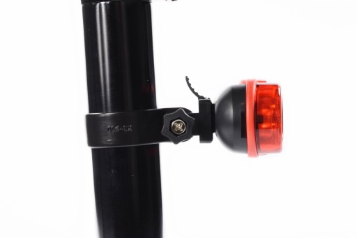 Leoshi LED zadné svetlo na bicykel 2x0,5W 2xAAA