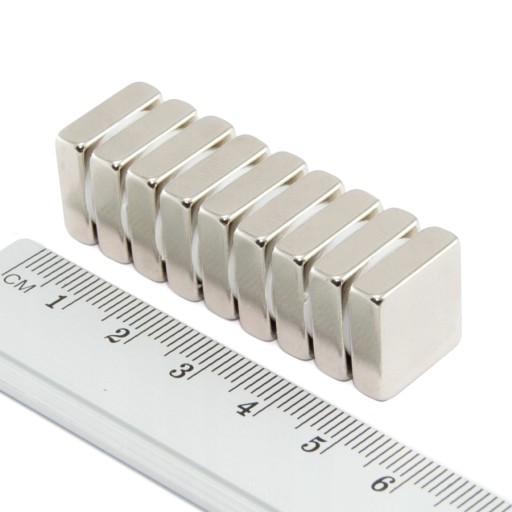 NEODYMOVÝ MAGNET TANIER 15x15x5 N38 - 3 KS