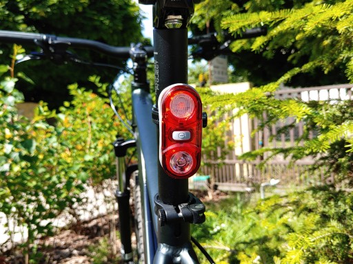 Výkonné svetlo na bicykel s 2 LED diódami vzadu - 3 režimy