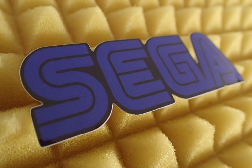 SEGA NÁLEPKA NÁLEPKA 9,5 x 3,1 cm