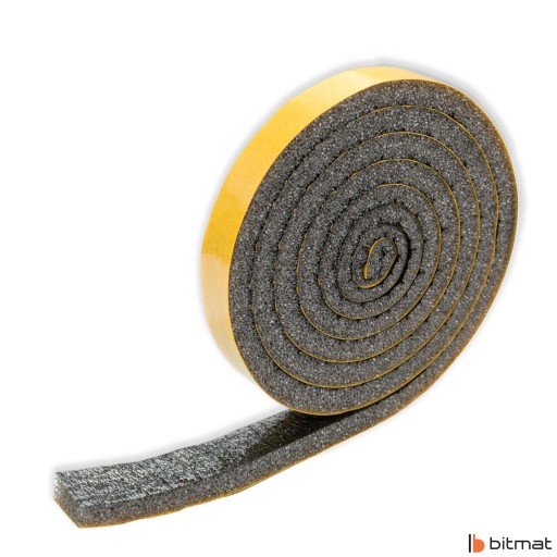 Samolepiace tesnenie na dvere, okná, penová protiprievanová izolácia, 0,5 cm