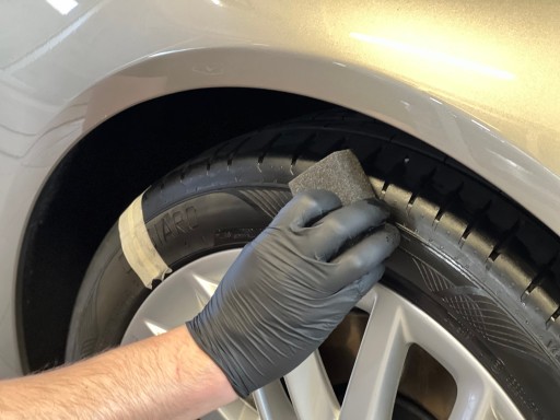 ADBL ONE SHOT TIRE PAD APLIKÁTOR PNEUMATÍK 10 ks