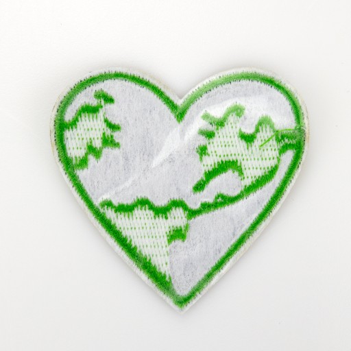 Nažehľovacia termo náplasť Planet Earth Heart