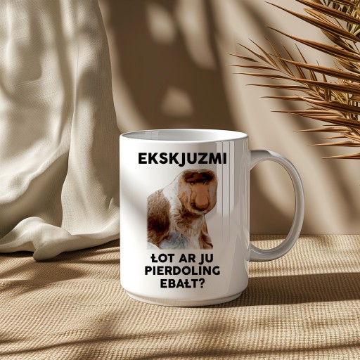 EKSKJUZMI HRNČEK Vtipný hrnček S POTLAČOU JANUSZA NOSACZA PRE PRIATEĽA MÔJHO BRATA